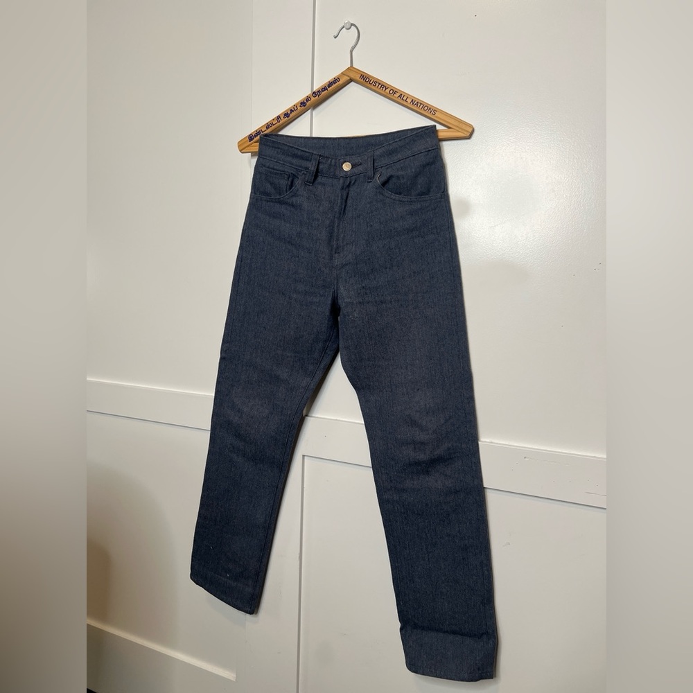 IOAN - Industry of All Nations: New Work
Pants (Denim: Navy/Blue)